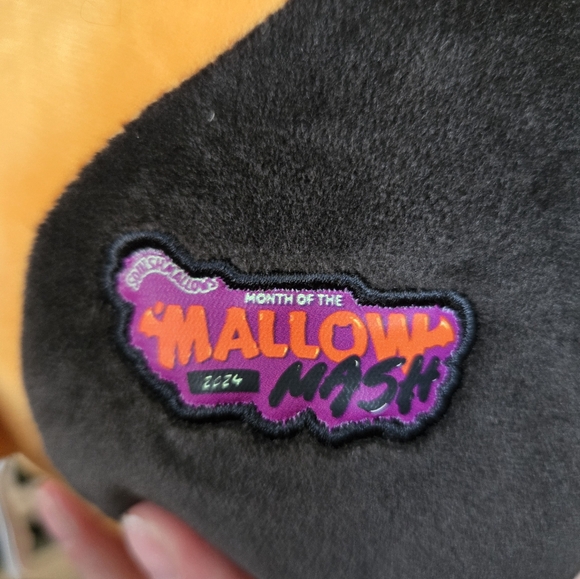 Connor the Pumpkin Cow Select Series/Mallow Mash Squishmallow - Picture 2 of 4